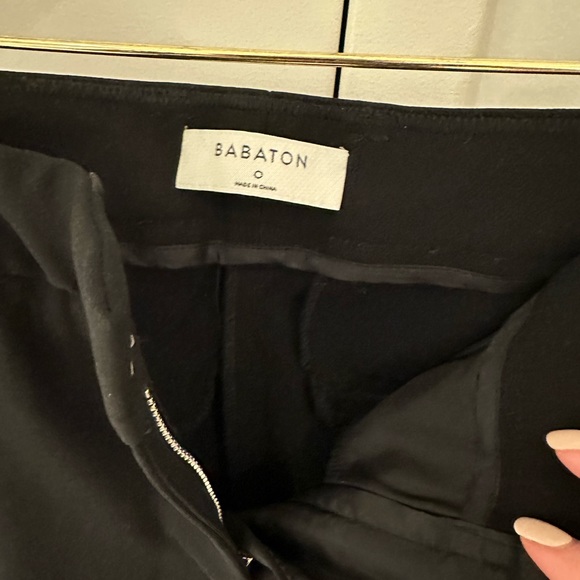Black Women’ Pants, Aritzia - Picture 4 of 6